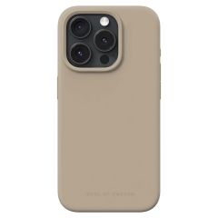 iDeal of Sweden Coque Silicone iPhone 15 Pro - Beige