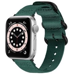 iMoshion Bracelet en nylon Apple Watch Series 1-9 / SE - 38/40/41mm - Vert foncé