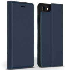 Accezz Étui de téléphone Slim Folio en cuir de qualité supérieure iPhone SE (2022 / 2020) / 8 / 7 / 6(s) - Bleu foncé