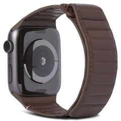 Decoded Bracelet en cuir véritable Magnet Strap Apple Watch Series 1-8 / SE / Ultra - 42/44/45/49 mm - Chocolate Brown