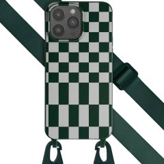 Selencia ﻿Coque design en silicone avec cordon amovible iPhone 15 Pro Max - Irregular Check Green
