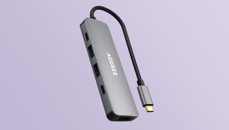 Un hub USB gris de chez Accezz