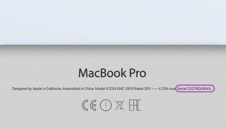 Dessous du Macbook, où se trouve le numéro de série.